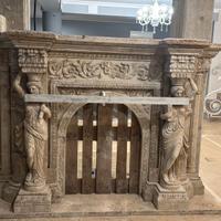Camino monumentale in pietra naturale (travertino)