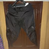 pantaloni da moto in goretex taglia 50