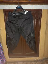 pantaloni da moto in goretex taglia 50