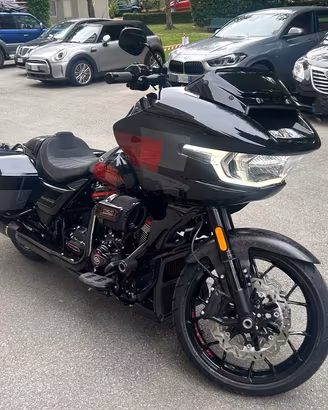 Harley-davidson Road Glide C.V.O. cvo st