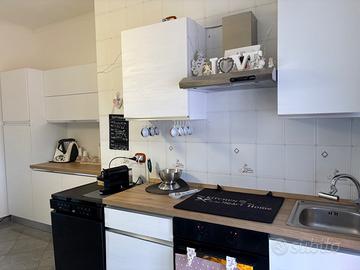 stock  di mobili 1 anno di vita