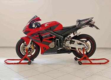 Honda cbr 600 rr