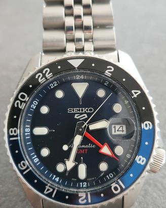 Seiko 5 Sports GMT SSK003K1 "Batman" 