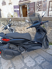 PIAGGIO Beverly 300S