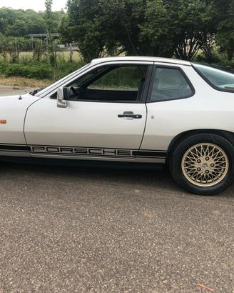 Porsche 924 turbo