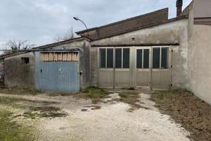 Magazzino a Curtatone