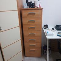 Cameretta con base per letto e cassettiera 