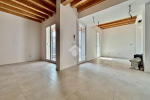 VILLA A SCHIERA A CASTEGNATO