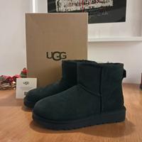 Ugg originali mai usati