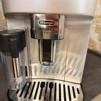 Macchina del caffè automatica semi nuova
