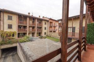 TRILOCALE CON BOX IN CLASSE C A SUISIO