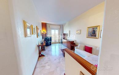 3 LOCALI CON BOX LIBERO SUBITO IN COMASINA!