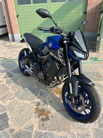 YAMAHA MT 09