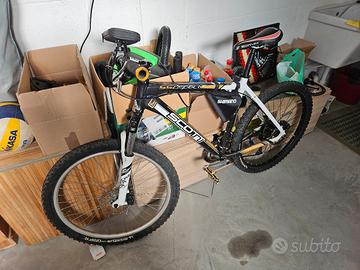 MTB Scott 26" L usata