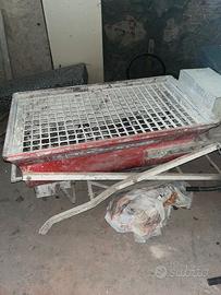 Macchina intonacatrice professionale con coclea.