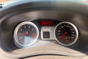 Auto clio