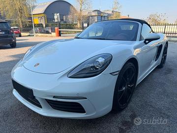 PORSCHE 718 Spyder 2.0
