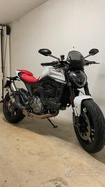 Dicati Monster 937 Iceberg White