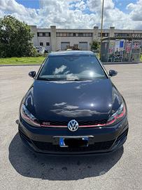 VOLKSWAGEN Golf 7ª serie - 2018