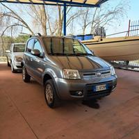Fiat Panda 1.3 M.JET 4x4 CON GANCIO TRAINO