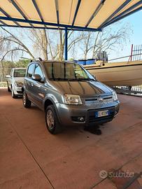 Fiat Panda 1.3 M.JET 4x4 CON GANCIO TRAINO