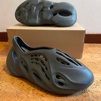 Adidas yeezy foam RNR carbon n.46