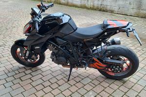 ktm superduke 1290r 2017