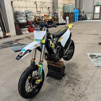 HUSQVARNA  FC  450  2021 ROCKSTAR targata