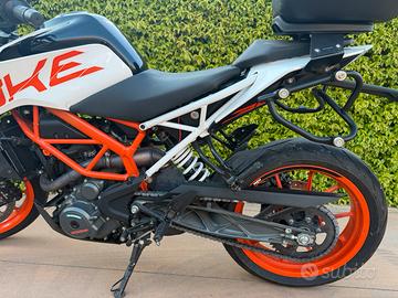 KTM DUKE 390