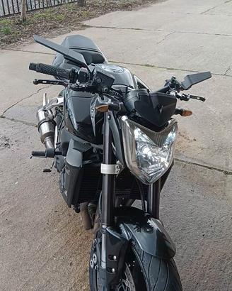 Yamaha FZ1 