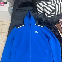 Felpa Adidas con cappuccio
