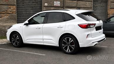 Ford Kuga 1.5 ecoblue 120 cv 2WD ST-LINE