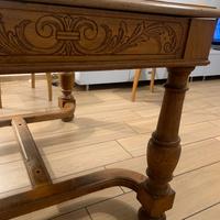 Tavolo antico in noce allungabile