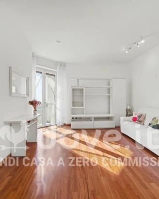 Appartamento di 80 m² con 3 locali e posto auto a 