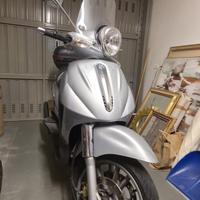 Scooter Piaggio Beverly 500