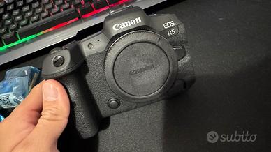 Canon EOS R5 BODY nero Nuova