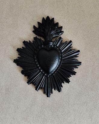 Cuore Sacro #NeroSilente – Total Black