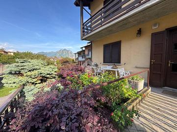 VILLA A SCHIERA A SOLTO COLLINA