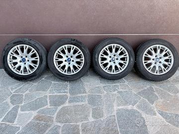 Cerchi e gomme 215-55-16