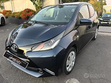 Toyota Aygo 1.0 VVT-i 69 CV 5 porte x-clusiv
