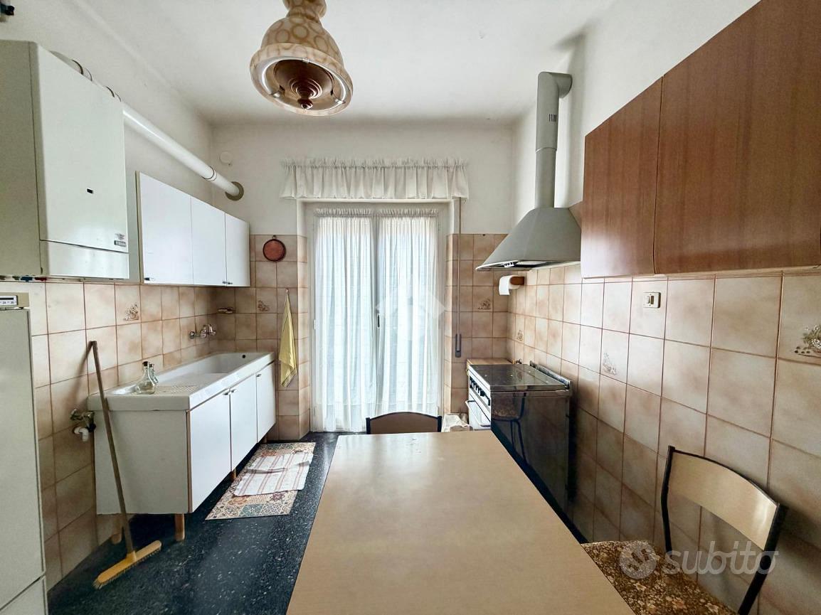 3 LOCALI A GENOVA - Vista 6