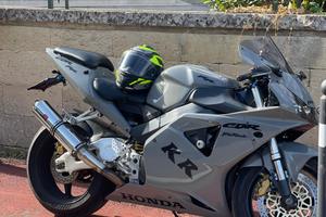 Cbr 1000 fireblade rr