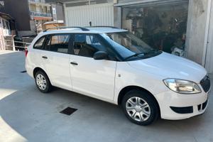 Skoda Fabia neopatentati,piu di 20 Km/l