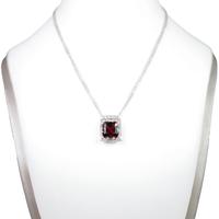 Collana con granata e diamanti