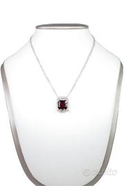 Collana con granata e diamanti