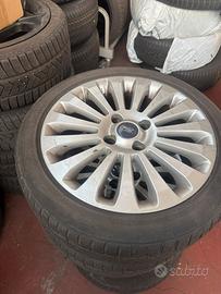 Cerchi e gomme ford fiesta