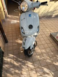 Vespa Piaggio 125