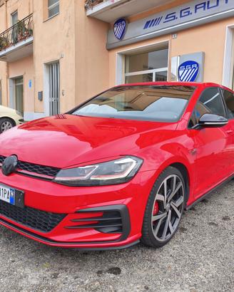 Volkswagen Golf GTI Performance 2.0 245 CV TSI DSG