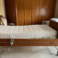 Letto da degenza elettrico Wimed