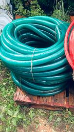 Tubo in gomma per giardinaggio
